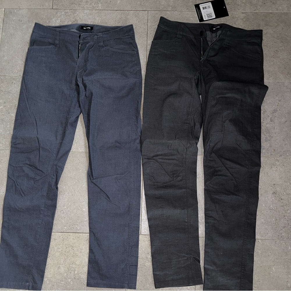Men’s Arc’teryx A2B pants (32x32) 2 pairs